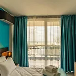 Hotell Heaven 4*