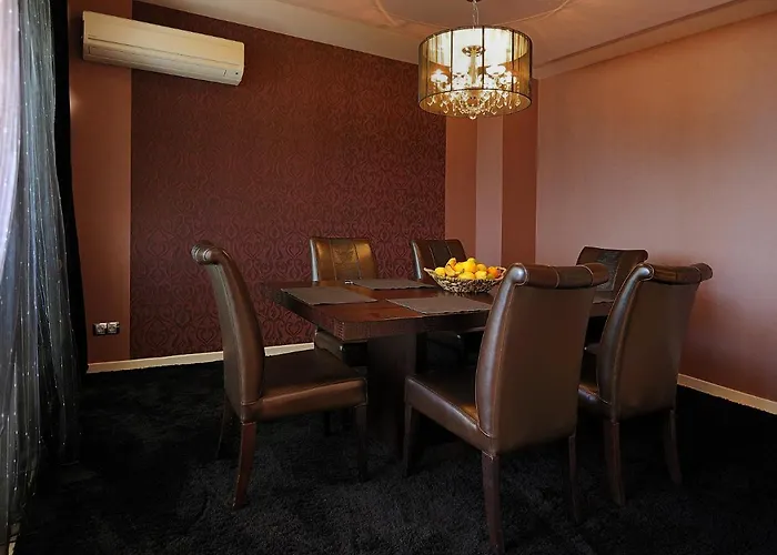 Хотел хевън 4*