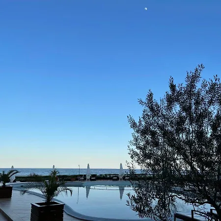 Heaven Hotel Sluneční pobřeží