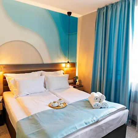 Heaven Hotel 4*